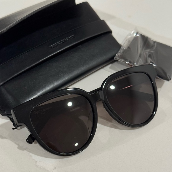 NEW YSL Saint Laurent Round Monogram Logo SLM28F Sunglasses - Picture 6 of 6